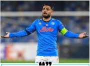 开云体育官网-那不勒斯球员私下暴揍队友，引起内部矛盾