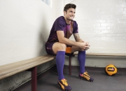 开云体育登录-孤独天才与无名之师，足球世界的两极胜利