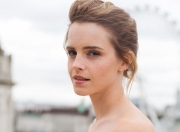 开云APP-钢铁防线前的独舞，苏亚雷斯压制级发挥点燃韩国3-0完胜安哥拉之战