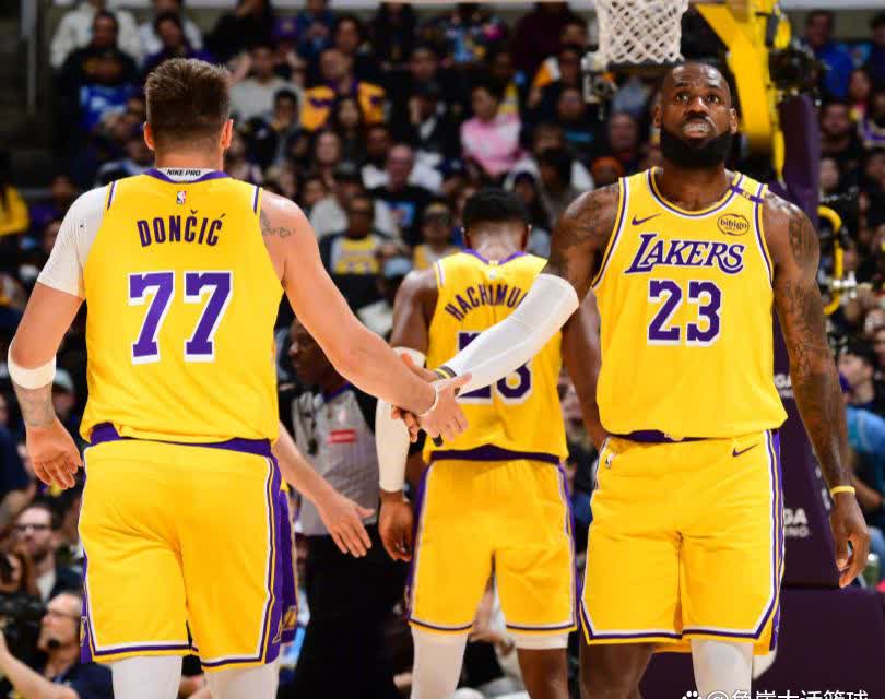 黄蜂主场不敌湖人，约翰-克劳德砍下全队最高分的简单介绍