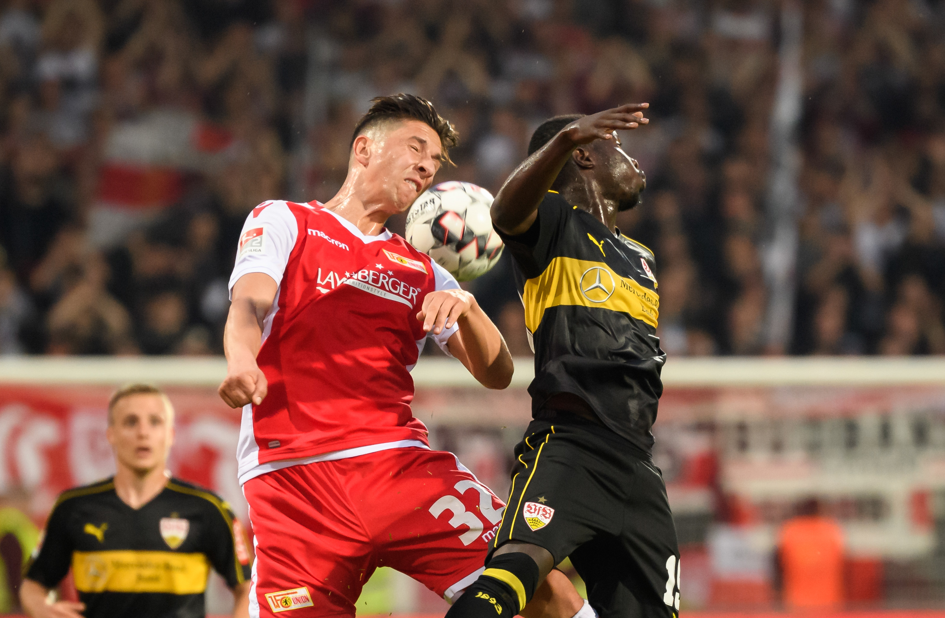 柏林联盟球员庆祝进球后表现出色 柏林联盟球员庆祝进球后表现出色