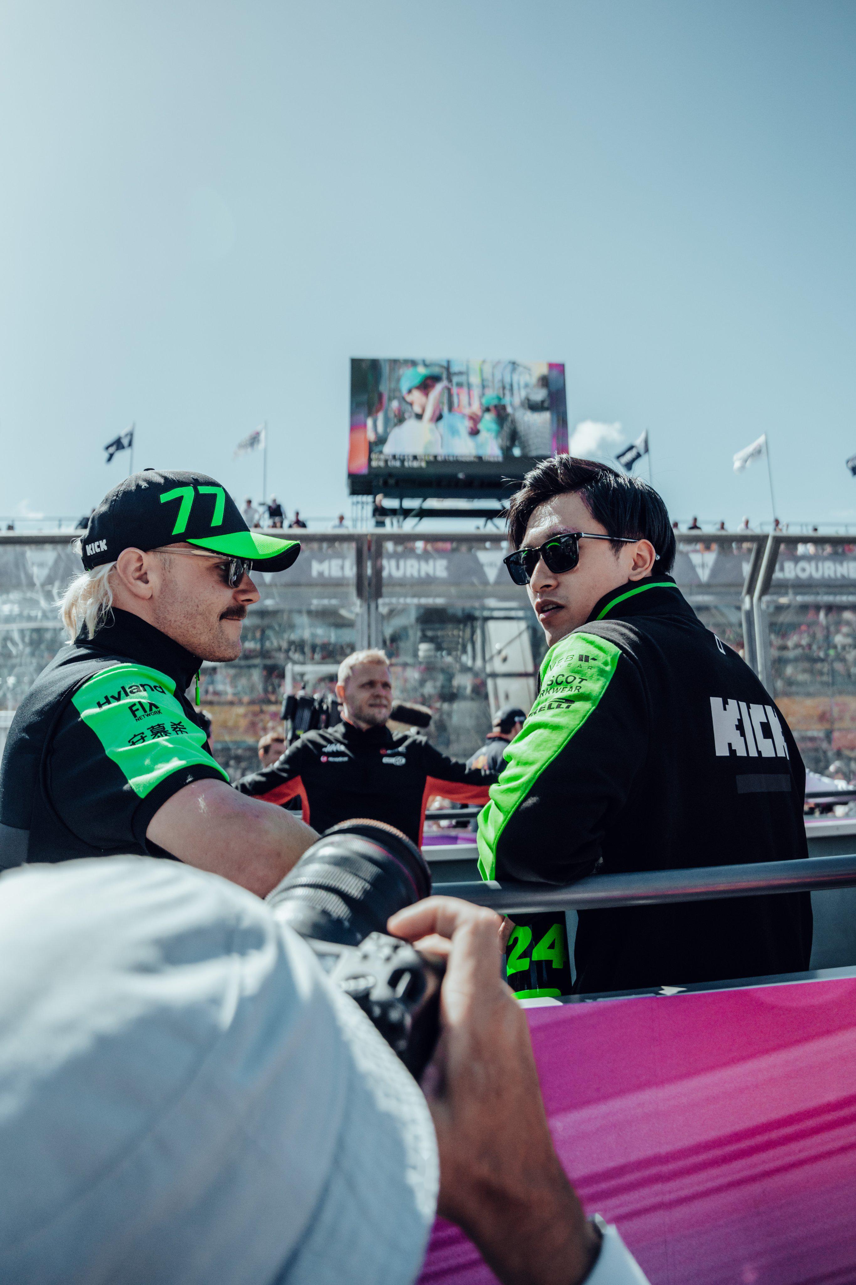 关于雷诺车队翻盘索伯车队，周冠宇点燃赛场的信息