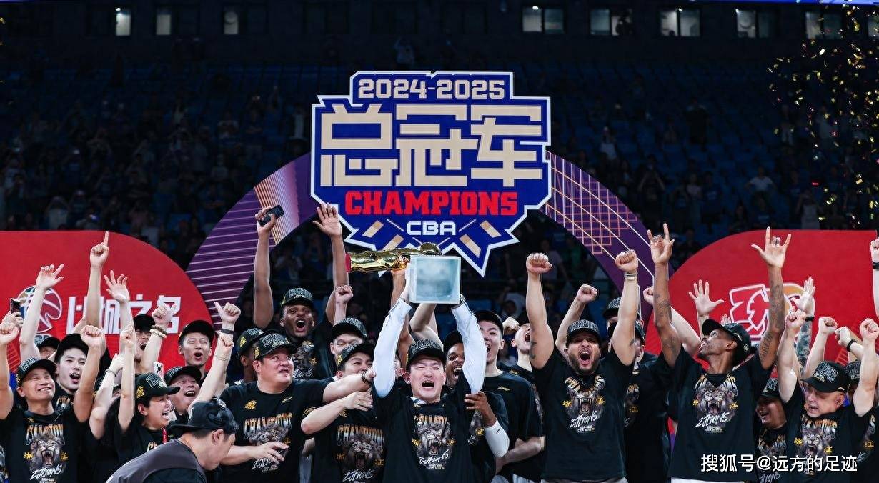 胜利的泪水背后,球队付出的努力 胜利的泪水背后,球队付出的努力