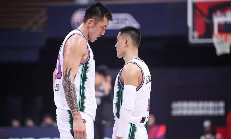 球队主力受伤，应对备战难题