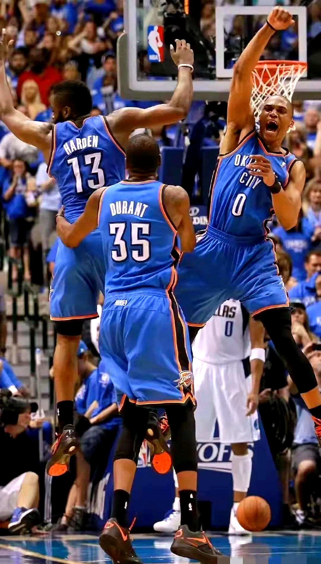 马刺碾压76人，杜兰特统治全场