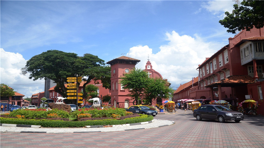 泰国队完胜马来西亚队，黄鸭组合状态火热