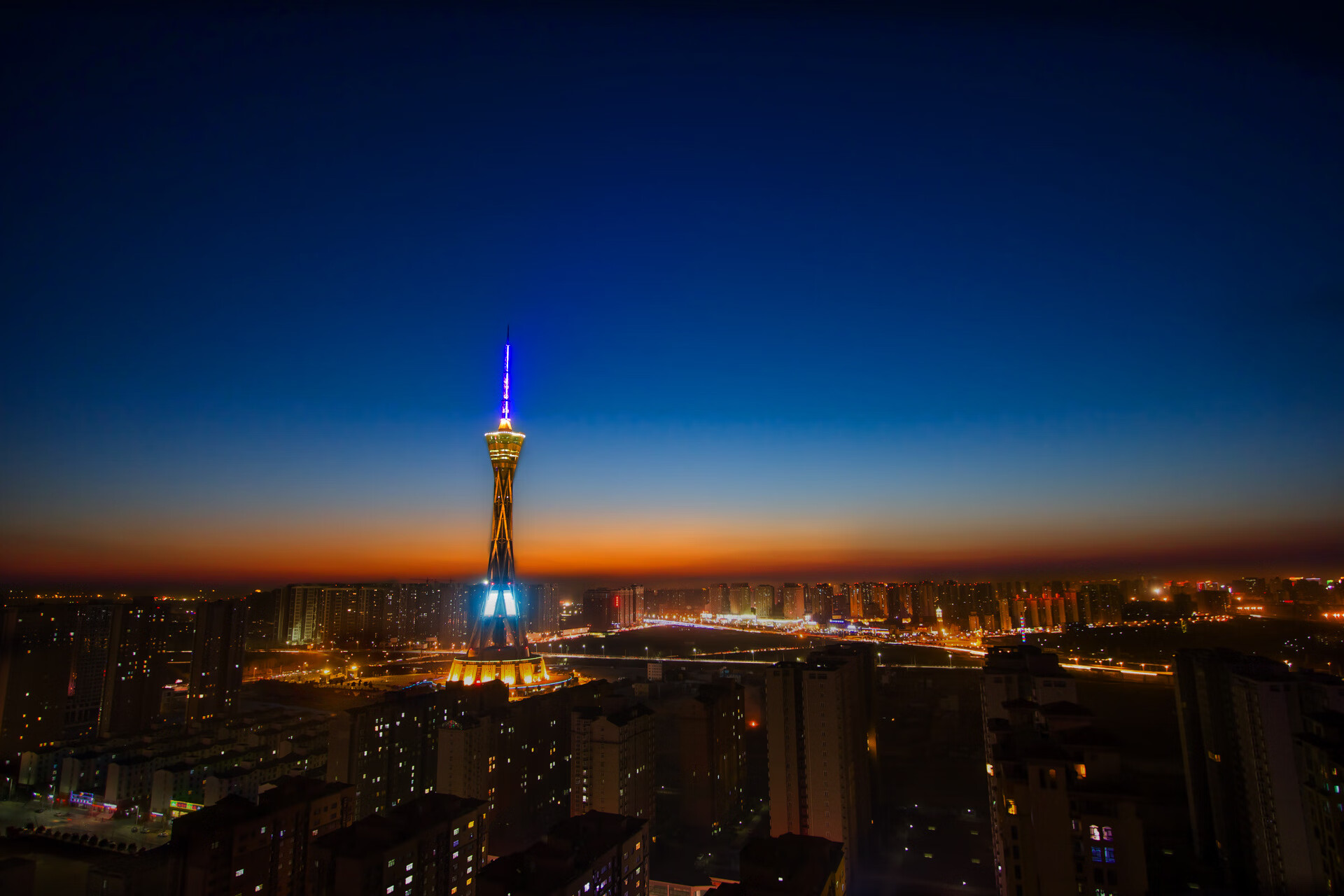 南美烽火与欧洲星光，当阿根廷血拼智利之夜，佩德里已在2026世界杯画下接管比赛的蓝图