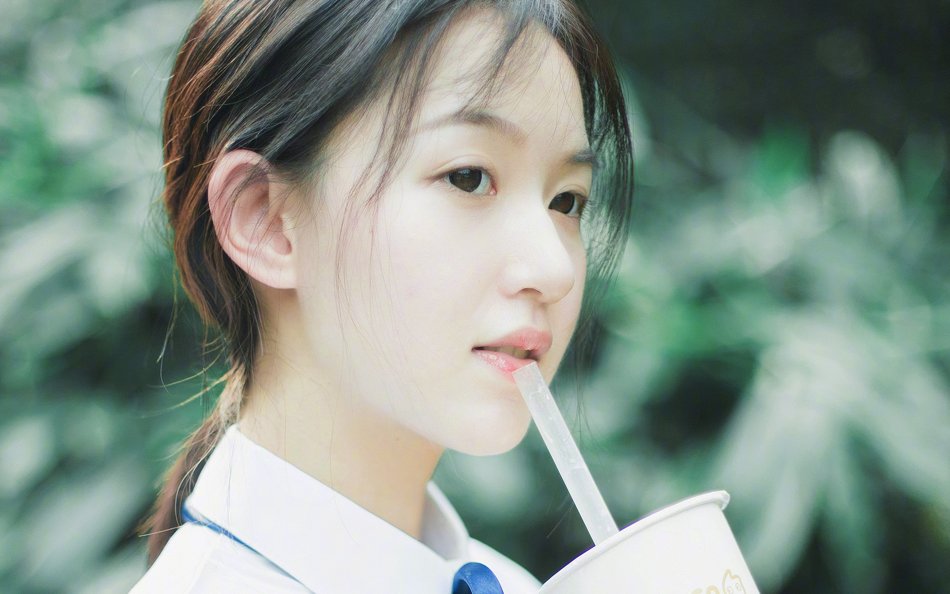 绝境英雄与无悬念碾压，东契奇封神之夜映衬绿军的冷静屠戮