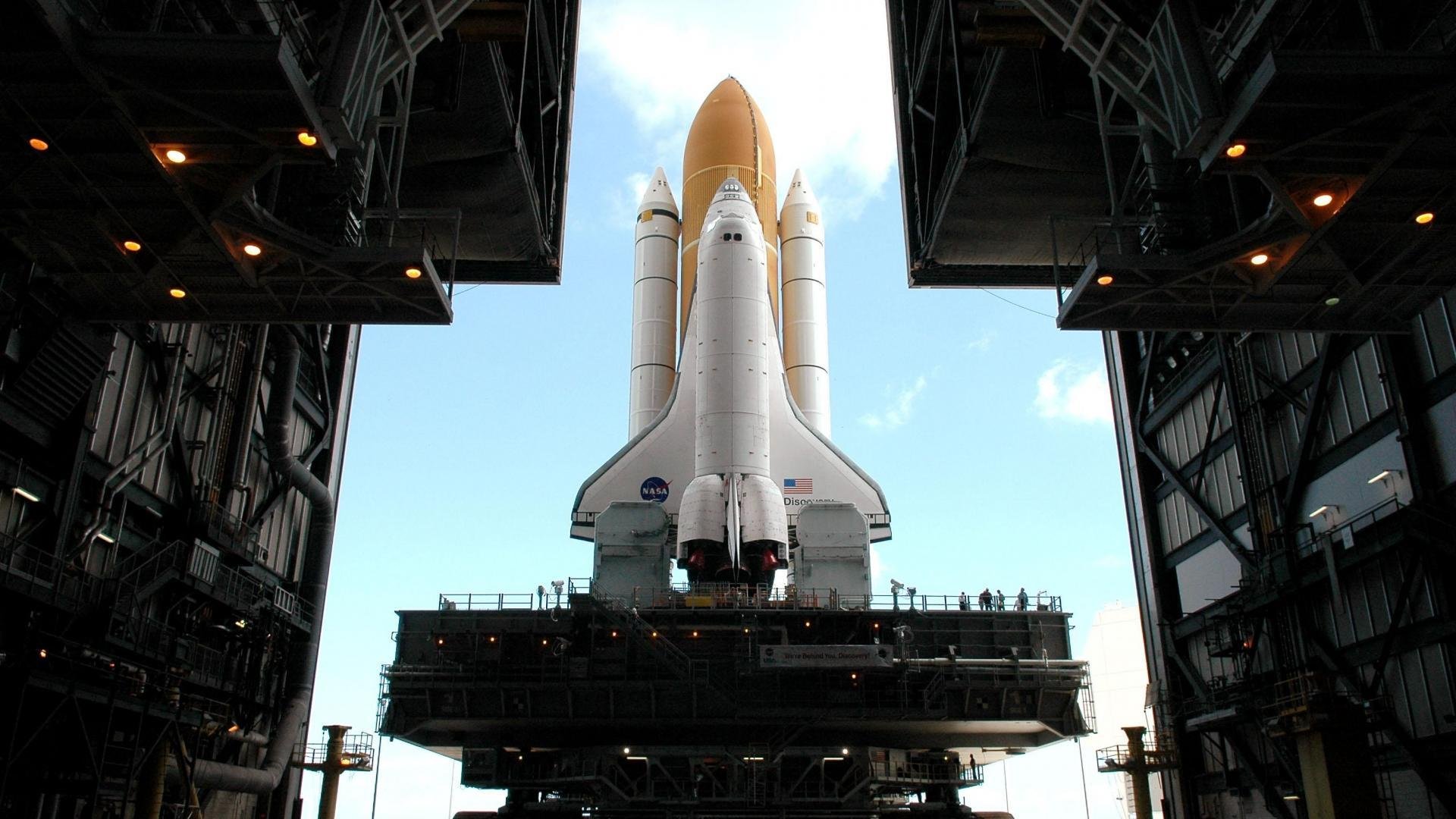 地表最强被掀翻，雄鹰掠过的天际线，是字母哥的舞台