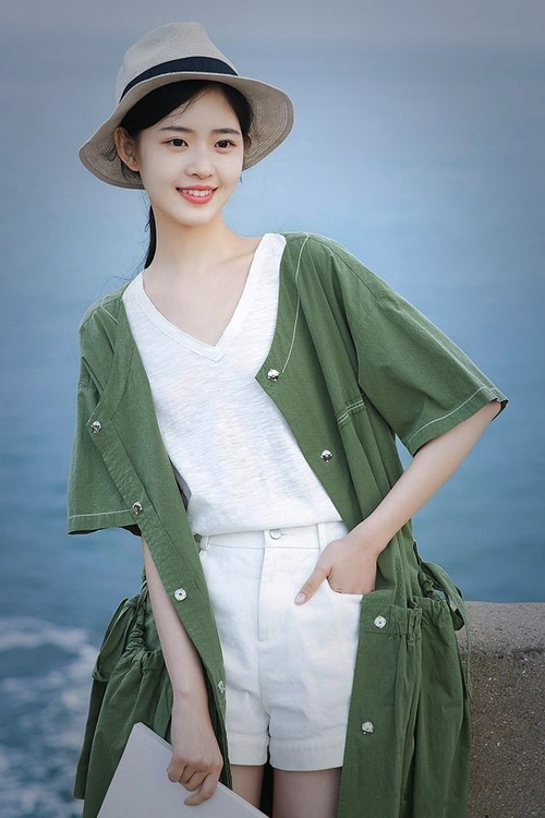 维尼修斯全场撩骚，卡塔尔末节偷家，一场存在感与终结权的足球寓言