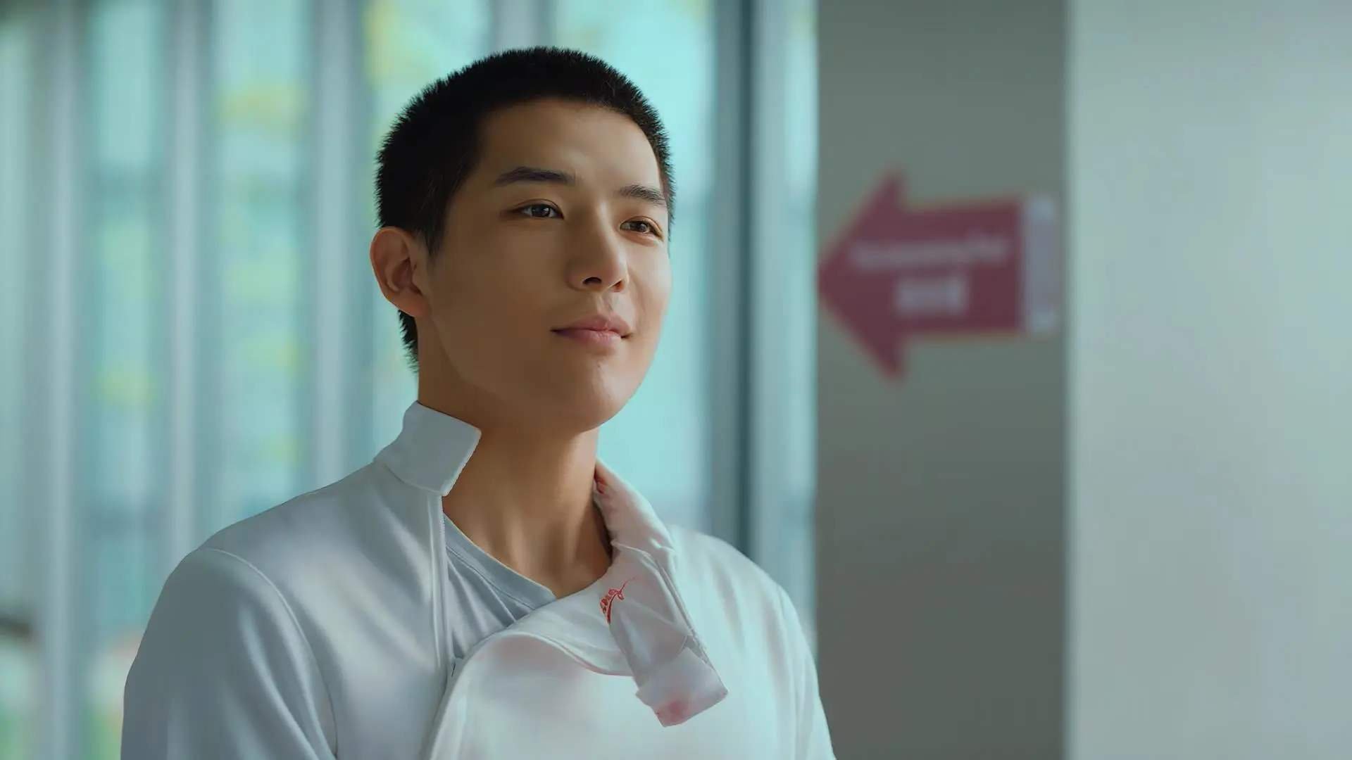 绿茵与硬木的交响，在欧冠淘汰赛之夜读懂哈登的稳定输出