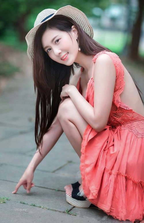 沙海中的钢印,当法比尼奥的防守成为一场比赛唯一的美学